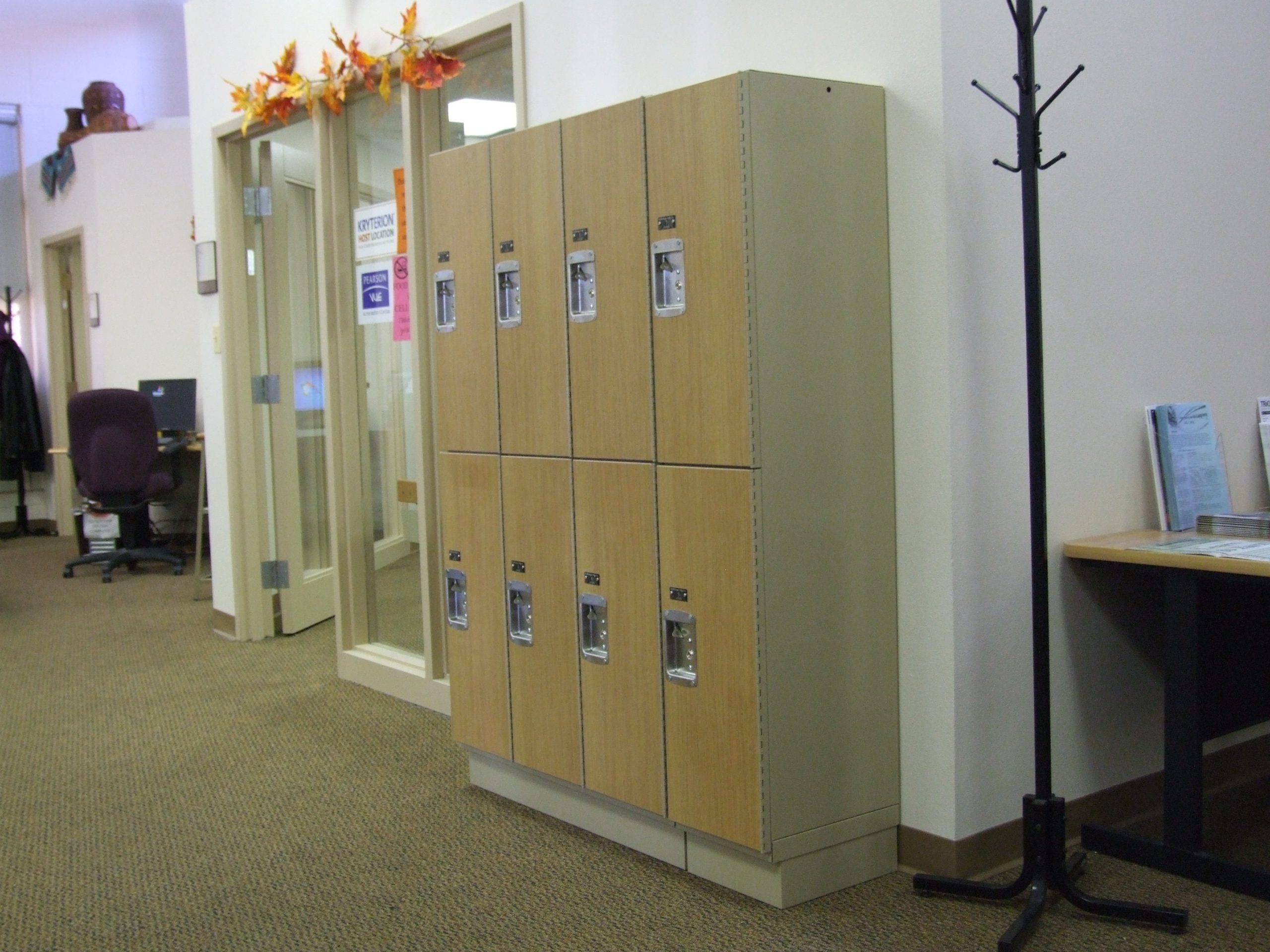 DeBourgh commercial lockers