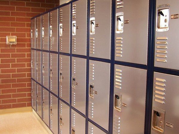 Stainless steel clean room locker - DeBourgh healthcare