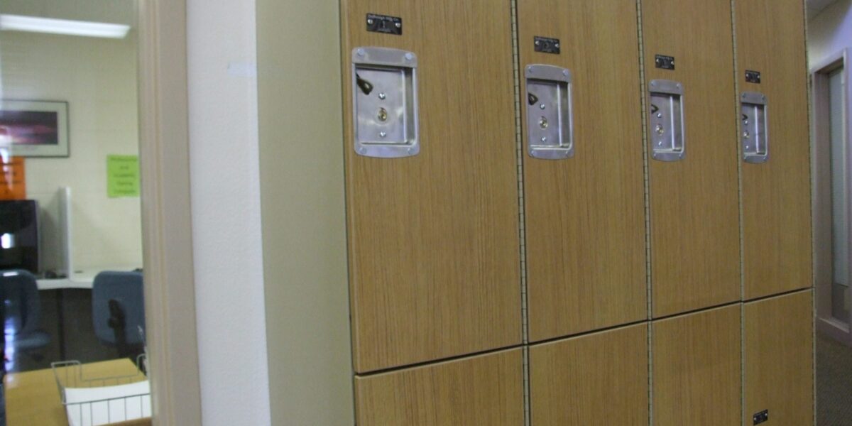 Quiet close premium locker - DeBourgh Flex