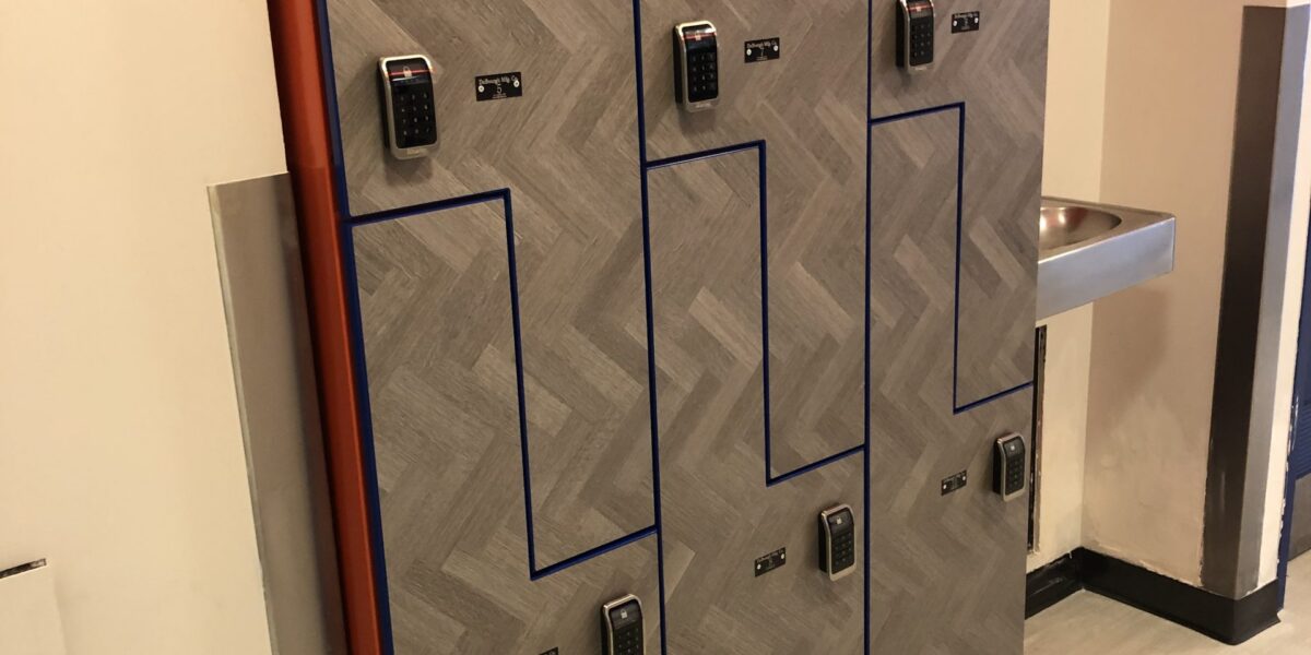Single tier full height locker - DeBourgh workplace classic
